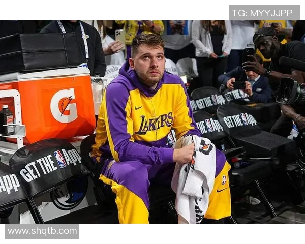 东契奇今日表现惊艳全场荣膺最佳球员称号大放异彩